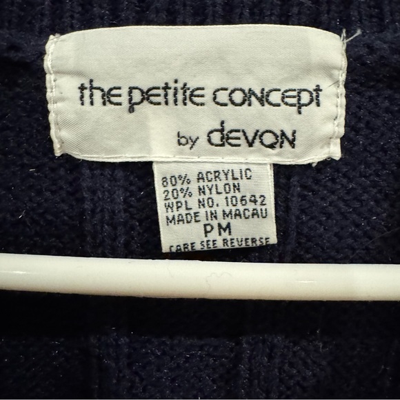 Vintage Petite Concept by Devon Embroidered Cable Knit Sweater Vest PM - Picture 4 of 8